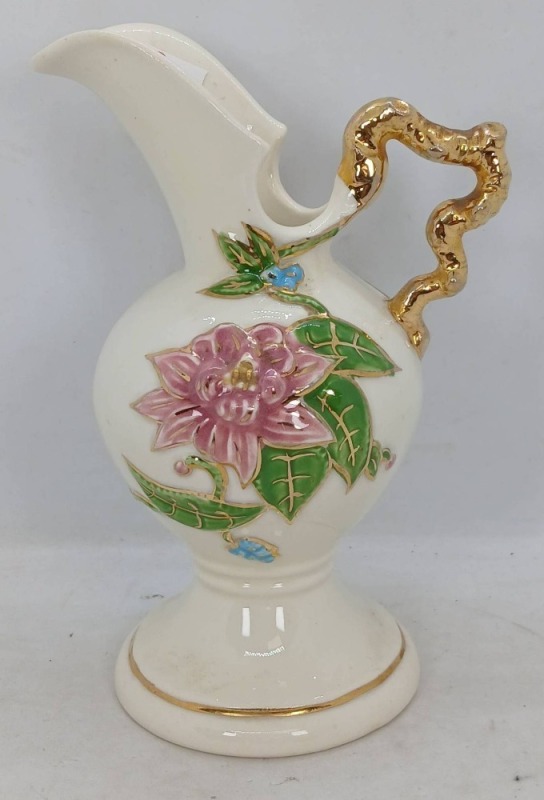 Hull Woodland W6-6.5" Ceramic Ewer