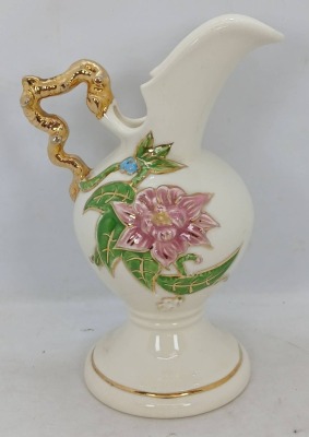 Hull Woodland W6-6.5" Ceramic Ewer - 3