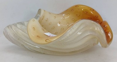 Murano Amber and Cream Shell-shaped Glass Bowl - 5