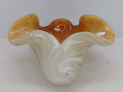 Murano Amber and Cream Shell-shaped Glass Bowl - 6