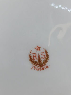 RS Prussia Lily Mold Bowl with Poppies Design - 5
