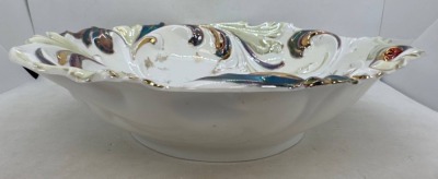 Porcelain Bowl with Floral and Gilded Details - 2