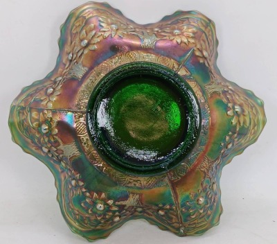 Green Carnival Glass Sailboats Bowl - 4