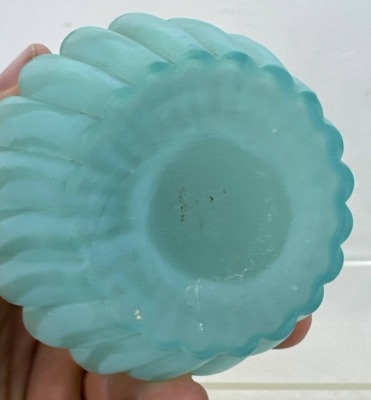 Chrysanthemum Swirl Blue Opalescent Glass Sugar Shaker with Metal Lid - 6
