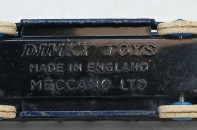Dinky Toys Die-cast Buses - 8