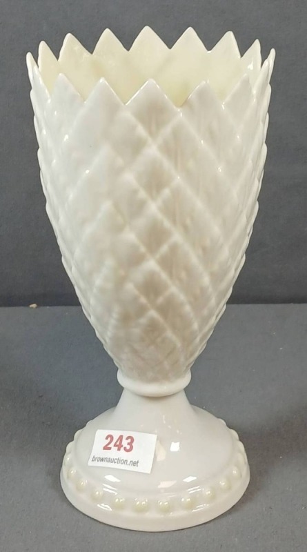 Belleek Irish 5.5" Vase