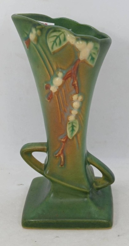 Roseville Snowberry 1V1-7" Green Vase