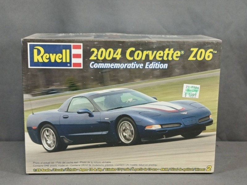 Revell 2004 Corvette Z06 Model Kit