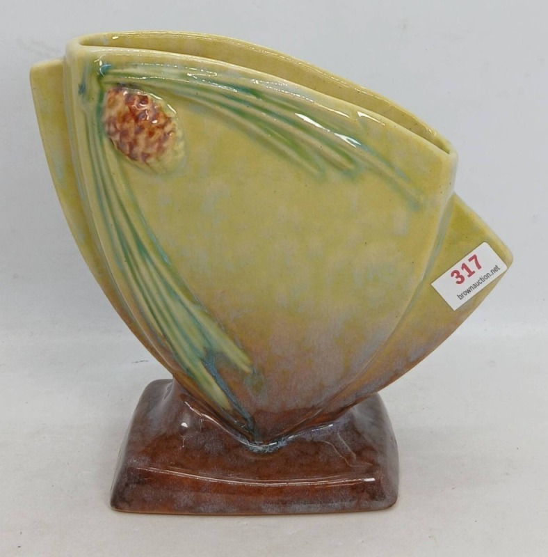 Roseville Wincraft 272-6" Vase, Green
