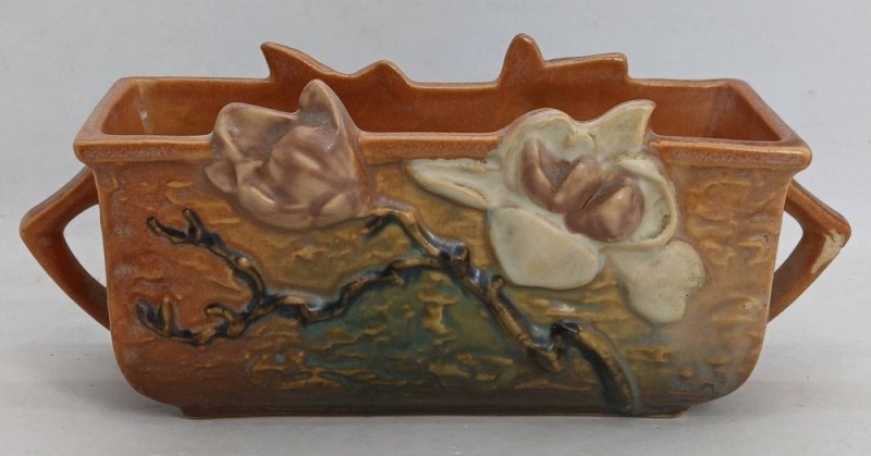 Roseville Magnolia 388-6" Brown Window Box