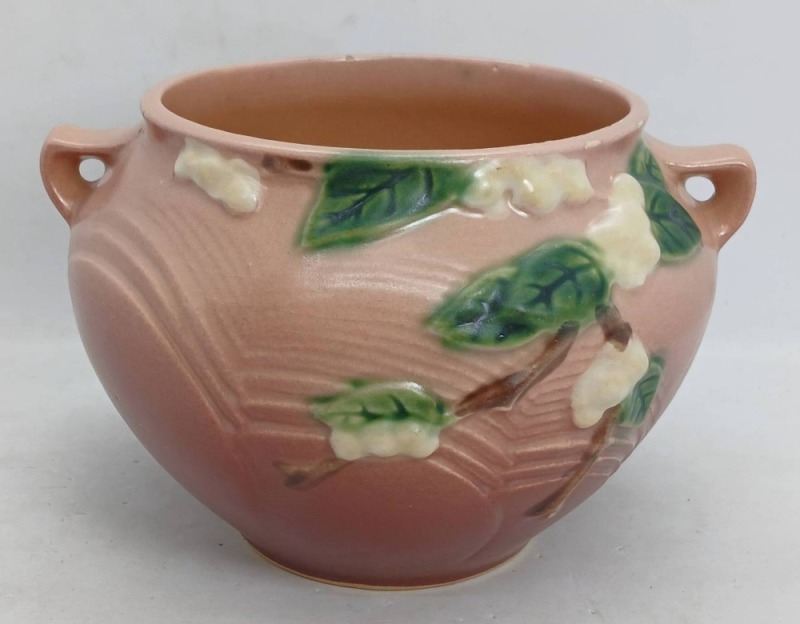 Roseville Snowberry 1J-4" Pink Jardiniere