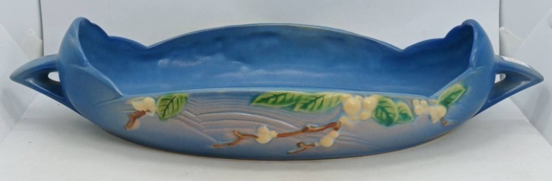 Roseville Snowberry Blue Console Bowl