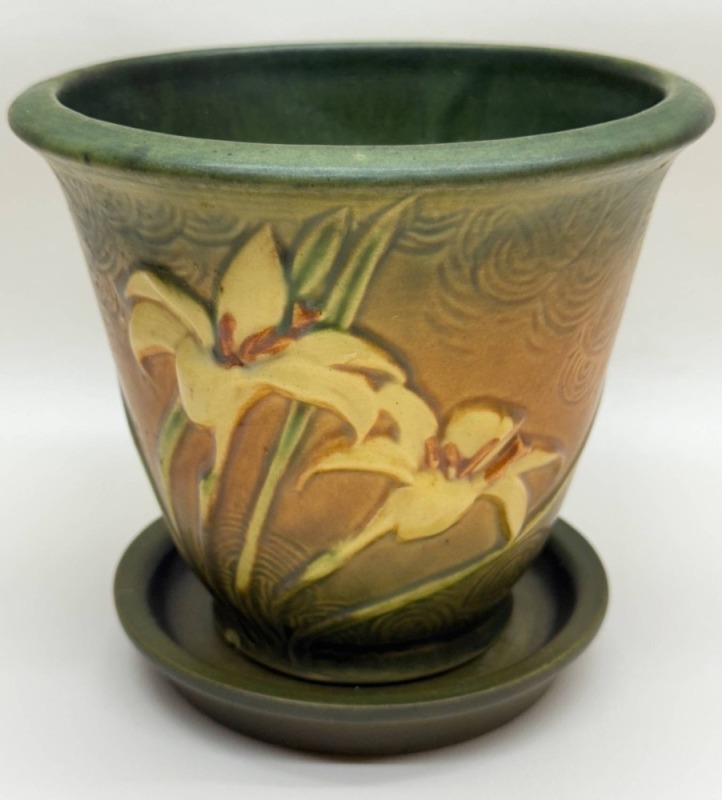 Roseville Zephyr Lily 672-5 Pot and Saucer