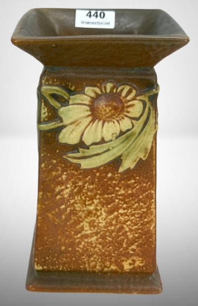 Roseville Dahlrose 6" Square Vase