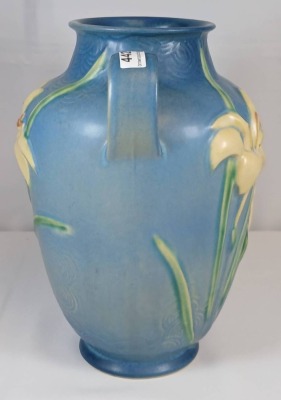 Roseville Zephyr Lily 134-8" Vase, Blue - 3