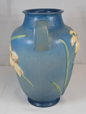 Roseville Zephyr Lily 134-8" Vase, Blue - 5