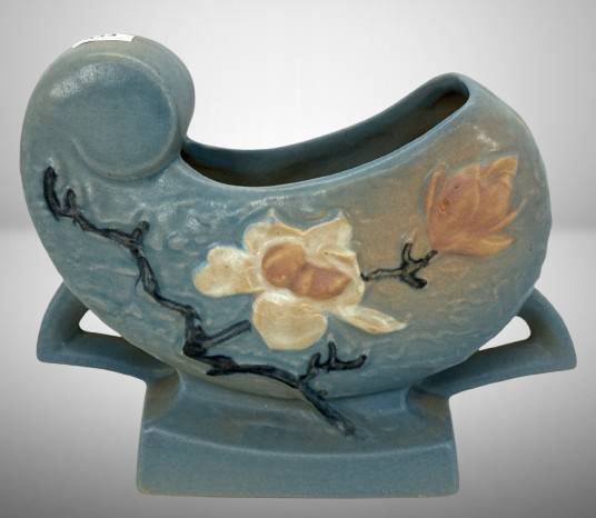 Roseville Magnolia 183-6" Cornucopia Vase, Blue