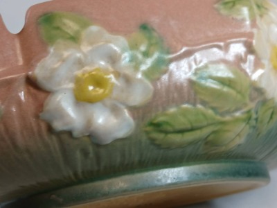 Roseville White Rose 391-10" Console Bowl, Pink/green - 6