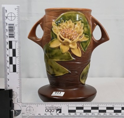 Roseville Water Lily 75-7" Vase, Brown - 8