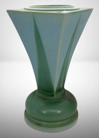 Roseville Futura Shooting Star Vase