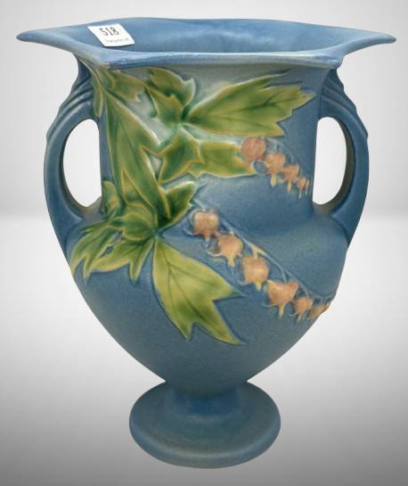 Roseville Bleeding Heart 139-8" Vase, blue