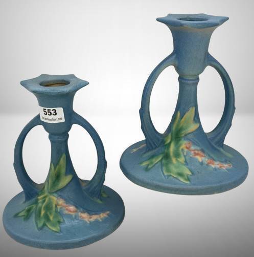 Roseville Bleeding Heart 1139-4" Candlesticks, blue