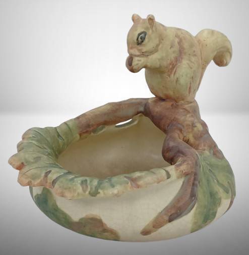 Weller Woodcraft Nut Dish with Squirrel