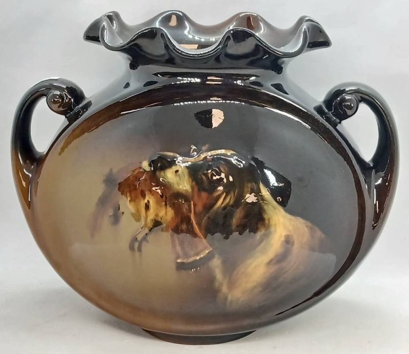 Roseville Rozane 882-9" Pillow Vase, Hunting Dog Scene