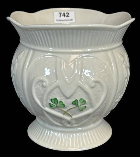Belleek Loveheart Footed Bowl, 2002