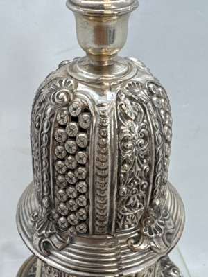 Victorian Hallmarked Silver Sugar Shaker - 5