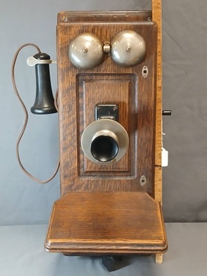 Western Electric Early 20th-Century Wooden Wall Telephone - 2