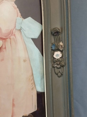 Early 1900s Victorian Valentine's Card Display - 4
