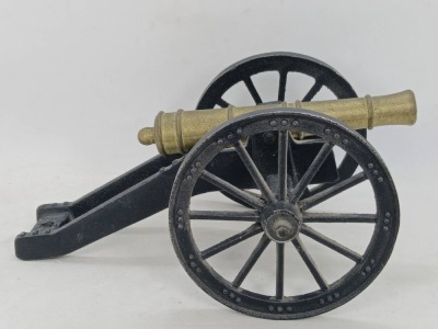 Miniature Brass and Iron Cannon Set - 3