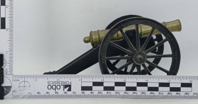 Miniature Brass and Iron Cannon Set - 8