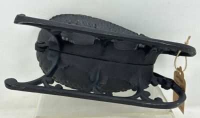 1960-1970's Reproduction Cast Iron Swan Sleigh - 6