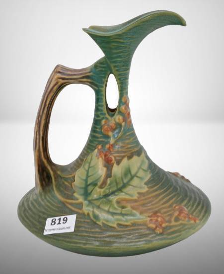 Roseville Bushberry 1-6" Green Ewer