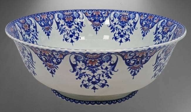 Decorated Porcelain Bowl with Floral Motif