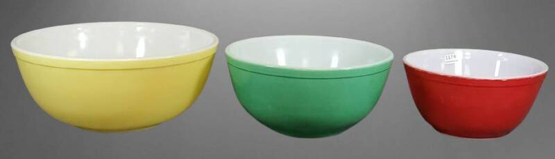 (3) Pyrex Mixing Bowls