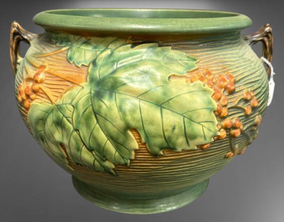 Roseville Bushberry 657-10" Jardiniere
