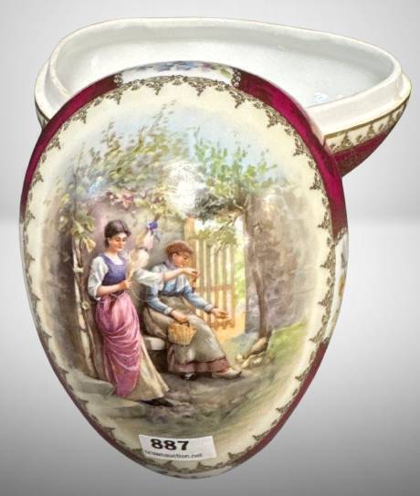 Royal Vienna Porcelain Scene Egg-shaped Box