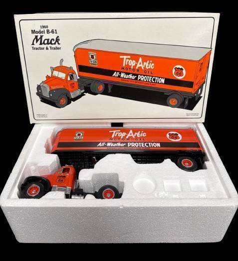 1960 First Gear Mack B-61 Tractor & Trailer