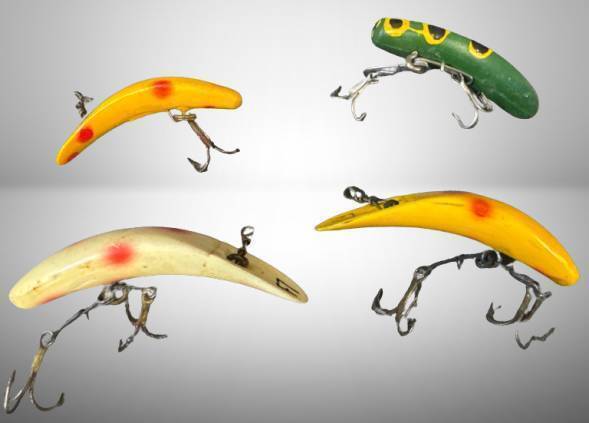 4 Curved Wooden Fishing Lures