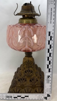 Opalescent Glass Oil Lamp With Decorative Metal Base - 3