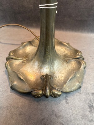 Reverse-Painted Glass Table Lamp "&ldquo; Tiffany-Style Base - 3