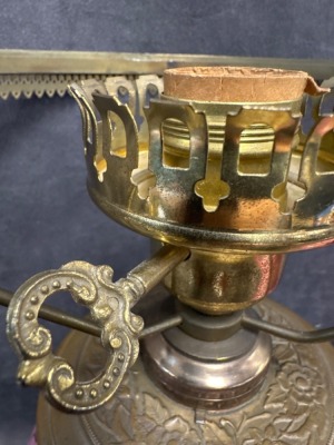 Handpainted Gone With The Wind Lamp - 9