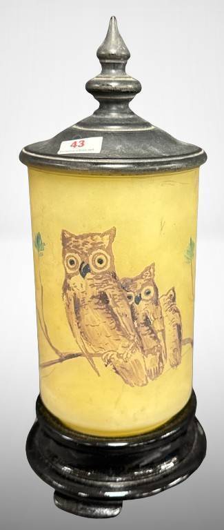 Tiffin Lamp With Handpainted Owl Design