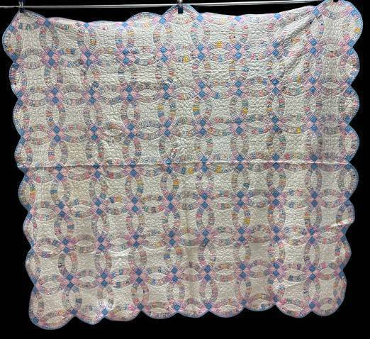 74" x 84" Double Wedding Ring Quilt