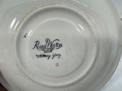 Royal Winton Grimwades Chintz Floral Teacups and Saucers - 11