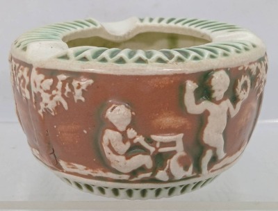 Roseville Donatello Ashtray - 3