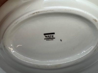 Wade Butterfly Gravy Boat with Underplate - 4